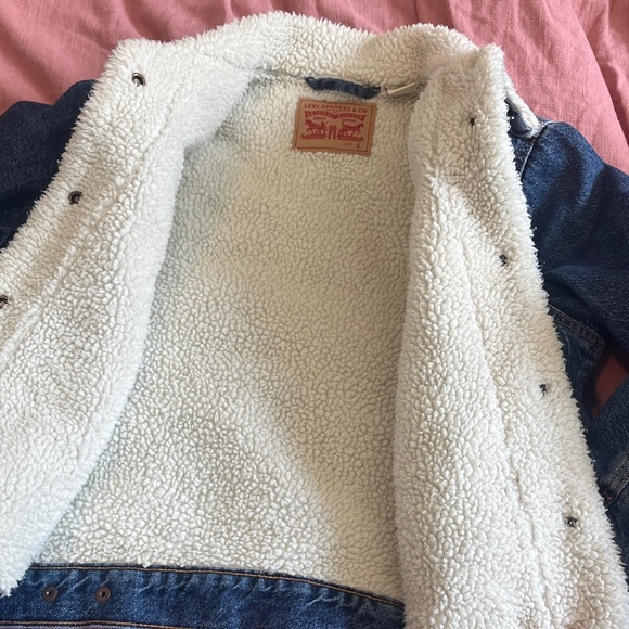Levi's Classic Blue Denim trucker Jacket Sherpa lined - Picture 2 of 3